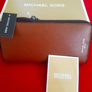 Michael  Kors